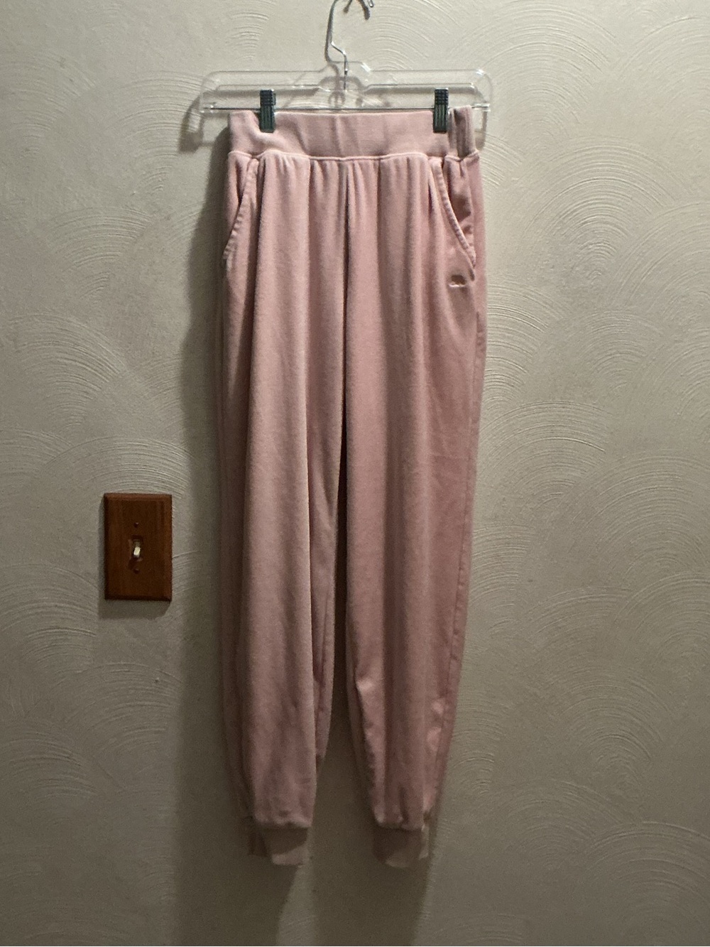 Banana Republic Women's Light Pink Jogger Pants - Soft Everyday Comfort. Size S.